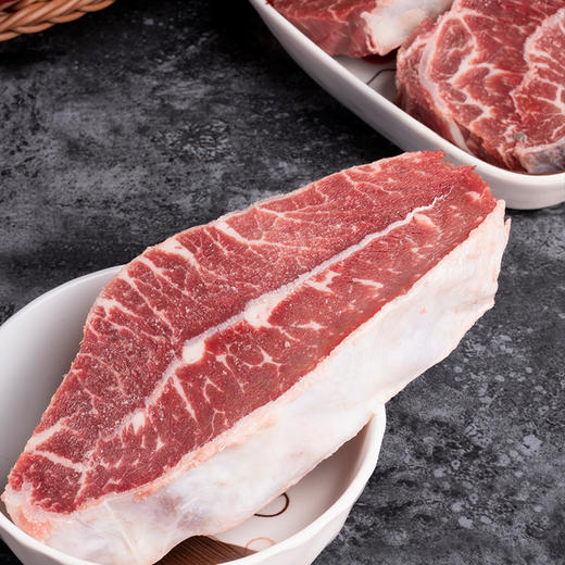 谷饲原切M2板腱牛排800g/盒 商品图2