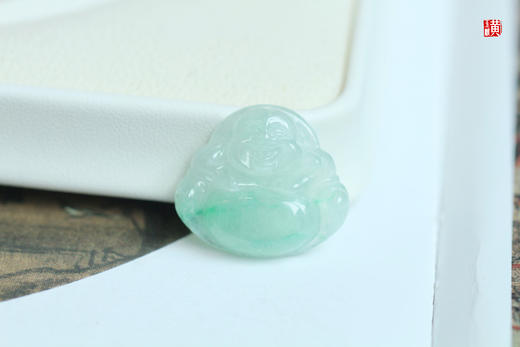 【笑口常开】天然翡翠弥勒佛吊坠  配精美挂绳 商品图0