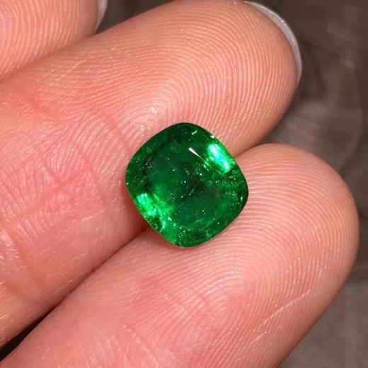 1.17ct 祖母绿裸石 商品图0