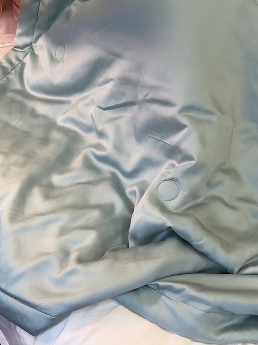 花痴小姐自留款——家庭必备篙档夏凉被！60支兰精天丝防螨夏凉被|三色可选、可亲肤接触、多次水洗依然yi菌  细腻丝滑的柔感面料助力好的睡眠~ 商品图3