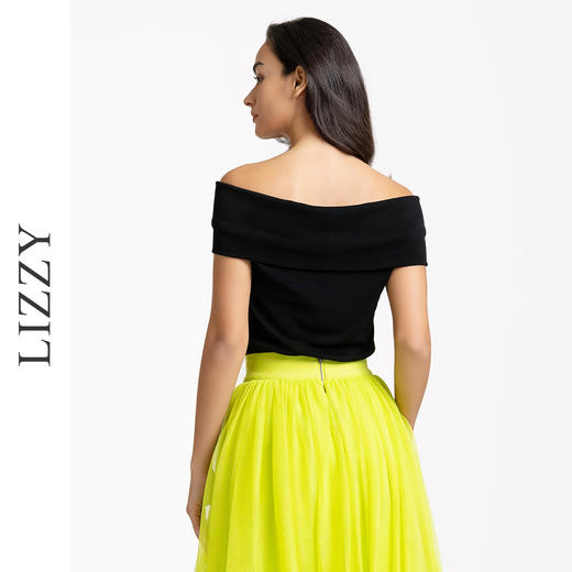 LIZZY 法式优雅性感露肩修身显瘦一字领弹力针织上衣7707 商品图3
