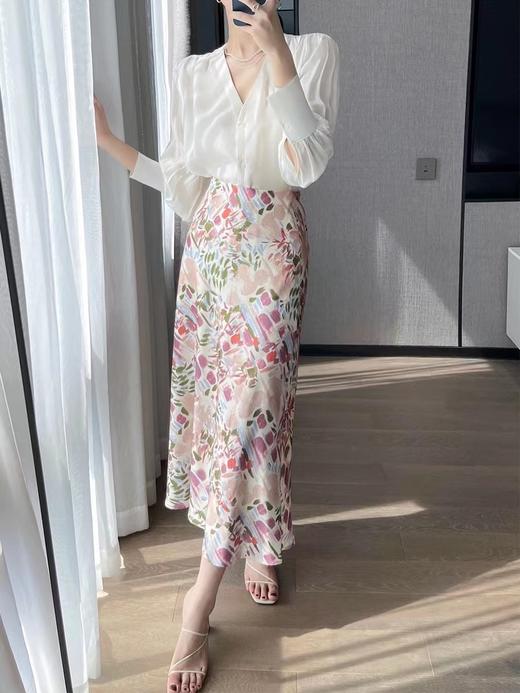 碎花半身裙夏季中长款女2023新款收腰弹力缎面鱼尾裙高腰气质半裙_HLY 商品图0