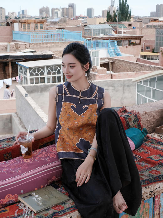 盛唐牡丹盛奢系列| 限量款| 高货-宋锦祥云龙纹如意一字襟坎肩(特殊商品不退不换) 商品图5