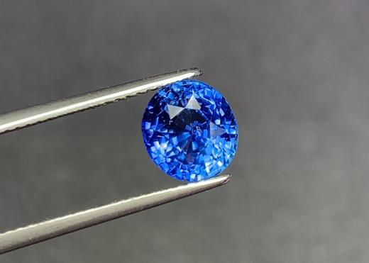 3.41ct 蓝宝石裸石 商品图4