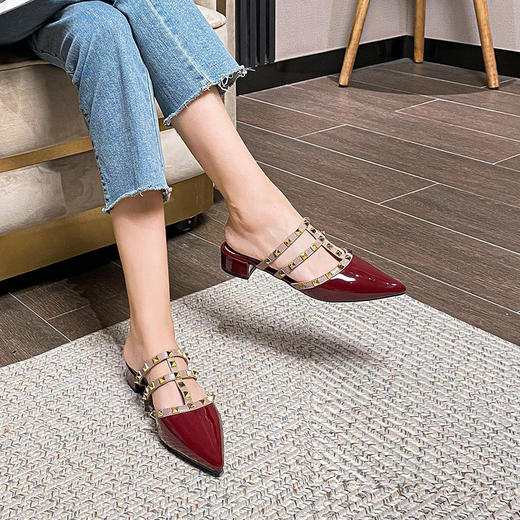 【优雅永不过时的漆皮单鞋】法式晚晚风气质尖头单鞋铆钉漆皮百搭半拖气质尖头裸色一字带法式包头凉鞋 商品图6