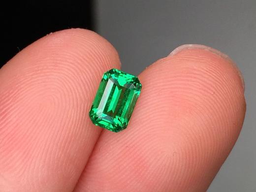 0.68ct 祖母绿裸石 商品图0