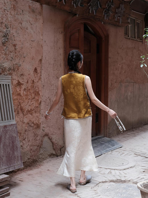 盛唐牡丹盛奢系列| 限量款| 高货-重缎十三太保盘扣马甲-黄色(特殊商品不退不换-内里白色、棕色随机发) 商品图8