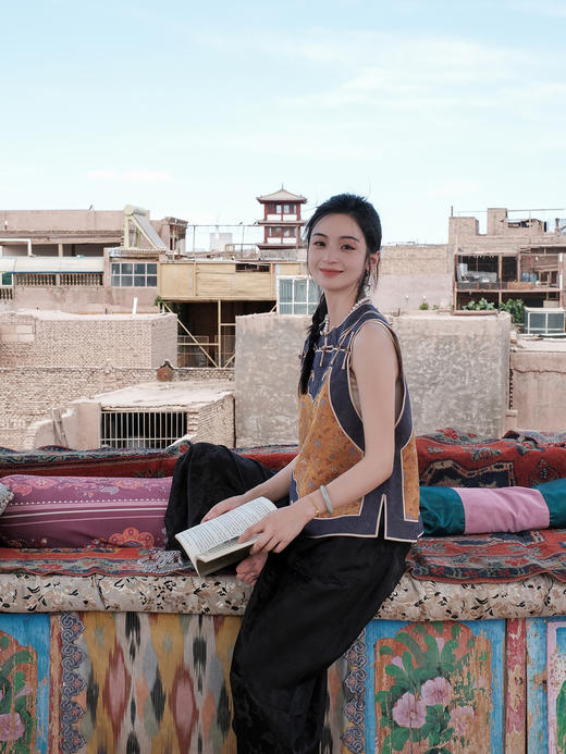 盛唐牡丹盛奢系列| 限量款| 高货-宋锦祥云龙纹如意一字襟坎肩(特殊商品不退不换) 商品图3