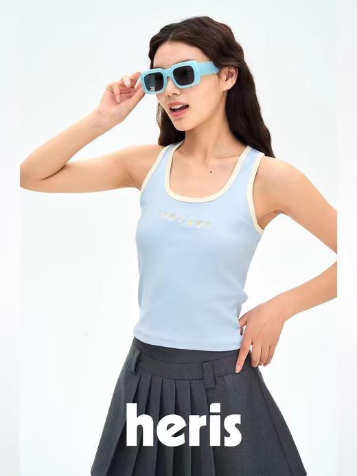 heris/H42121L/H42121H/大U领撞色包边 彩色花朵刺绣 遮副乳显瘦背心吊带 商品图0