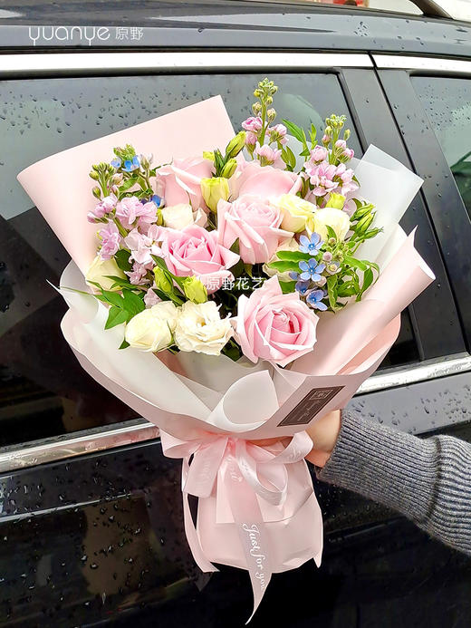 【粉红浪漫】粉玫瑰混搭韩式花束 商品图0