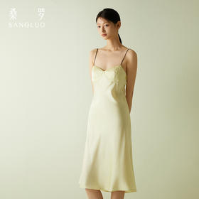 甜美温柔自带胸垫真丝裙