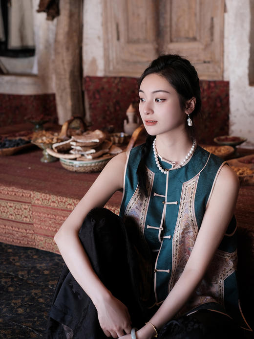 下架|盛唐牡丹盛奢系列| 限量款| 高货-宋锦龙纹对襟一字扣坎肩(特殊商品不退不换) 商品图3