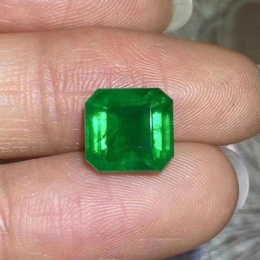 3.32ct 祖母绿裸石 商品图5