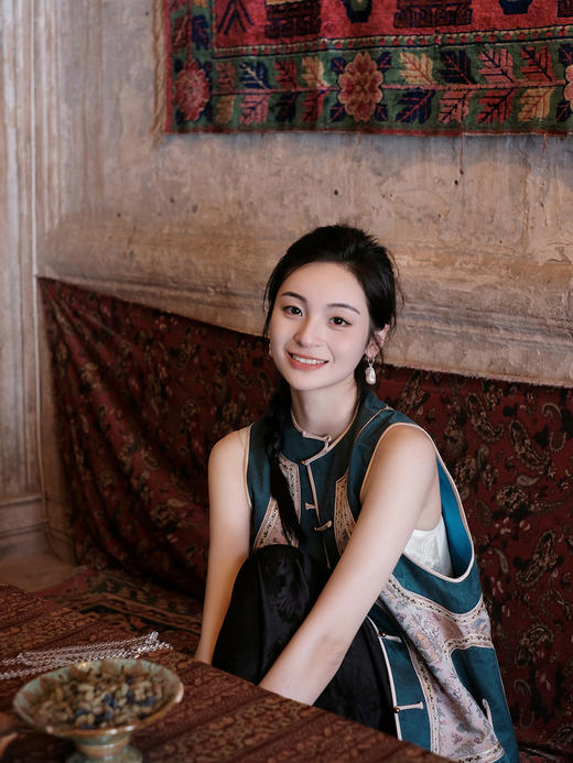 下架|盛唐牡丹盛奢系列| 限量款| 高货-宋锦龙纹对襟一字扣坎肩(特殊商品不退不换) 商品图7