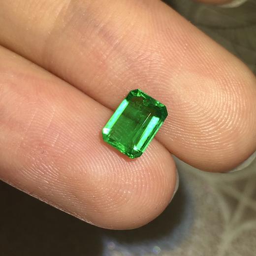 0.88ct 祖母绿裸石 商品图6