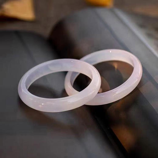 芋泥啵啵镯子 白月光玉髓手镯 玛瑙圆条白月光  紫罗兰手镯少女 商品图3