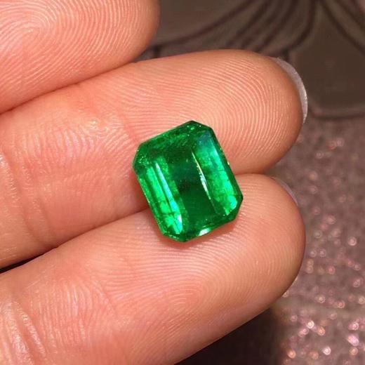 2.38ct 祖母绿裸石 商品图3