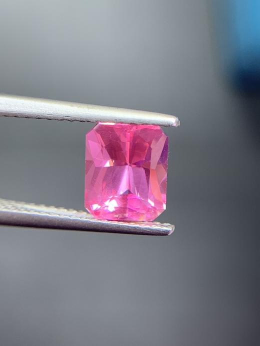 2.03ct 尖晶石裸石 商品图5