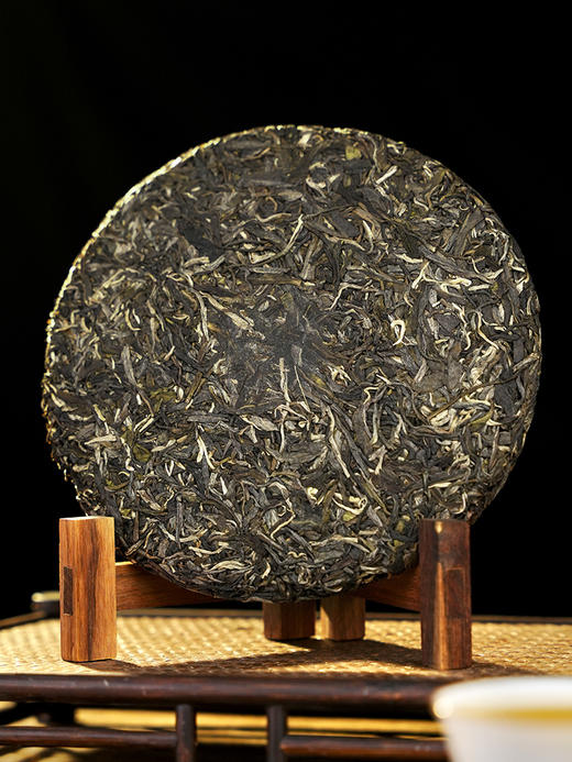 【小荒田单株】2023年原始森林顶层生态单株 鲜为人知的小荒田 茶甜度仅次于冰岛老寨 357克/饼 拍5发6 拍10发12 商品图6