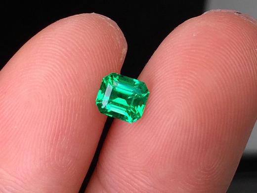 0.58ct 祖母绿裸石 商品图3