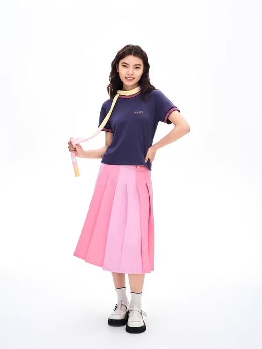 heris/H42116/撞色手写刺绣 彩色罗口拼接 收腰显瘦插肩短袖短T 商品图1