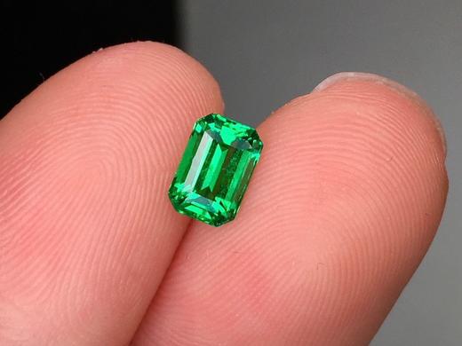 0.68ct 祖母绿裸石 商品图2
