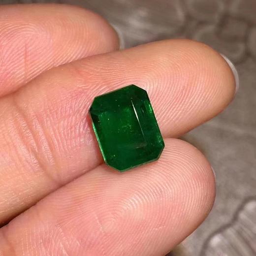 2.27ct 祖母绿裸石 商品图2