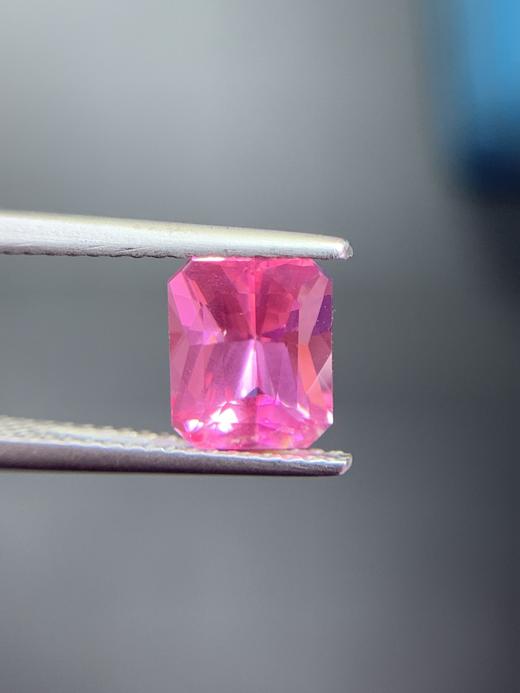 2.03ct 尖晶石裸石 商品图1
