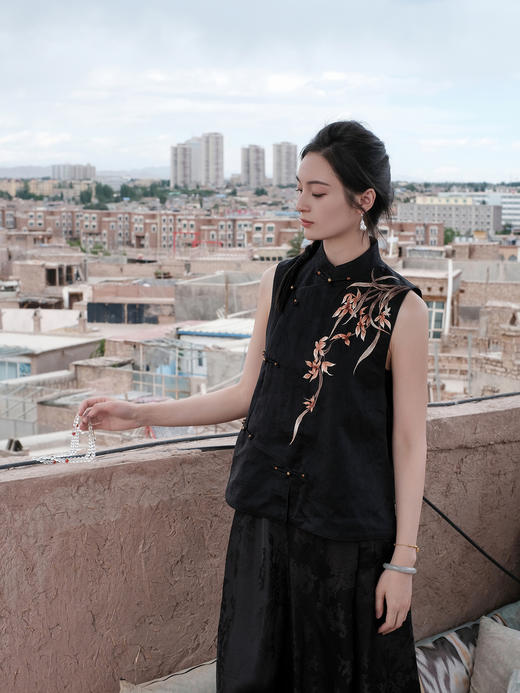 盛唐牡丹盛奢系列| 限量款| 高货-刺绣散花偏襟坎肩(特殊商品不退不换) 商品图3