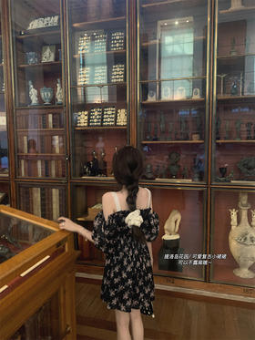 金蘑菇菇  提洛岛花园/ 两穿迷人系 小众复古碎花连衣裙