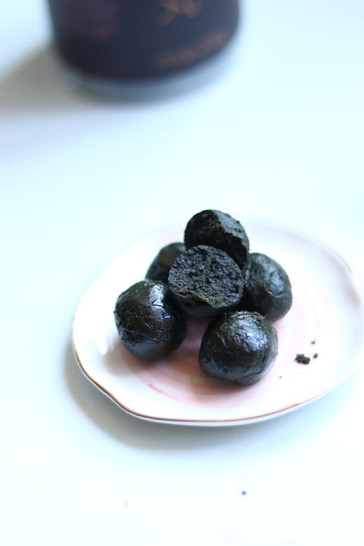 桑麻丸 霜桑叶+九蒸九晒黑芝麻 手工 即食 200克（22丸） 商品图1