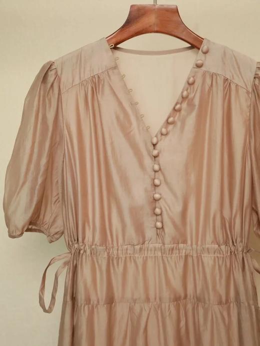 LPIUTY品牌直发！识货团⚠️LOEW*E罗*威原单天丝面料原厂！原料⚠️法式复古优雅连衣裙❗️意大利进口天丝面料 B0723511 商品图11