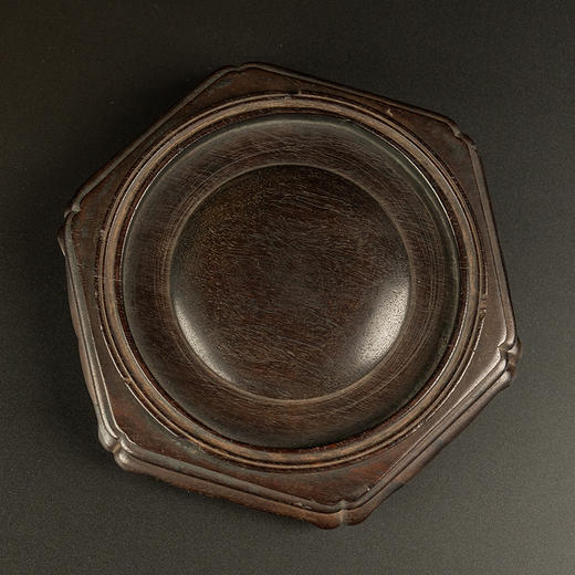 清早期 紫檀一木整挖六角器座 商品图2