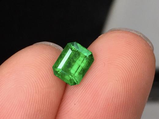 1.03ct 祖母绿裸石 商品图2