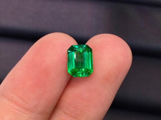 1.22ct 祖母绿裸石 商品图2