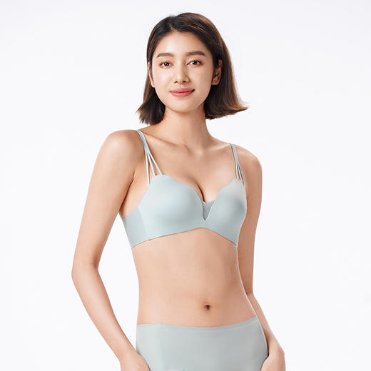 都市丽人内衣零压无痕零感文胸泳布加厚文胸3/4杯三排扣无钢圈LB45H2 商品图4