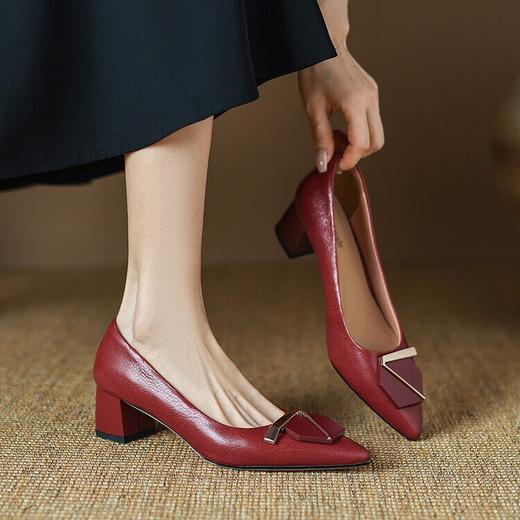 【预售5天】尖头粗跟单鞋中跟鞋，浅口真皮皮鞋LD&6837 商品图0