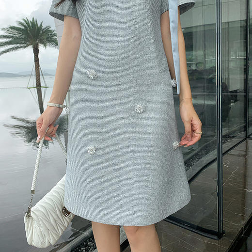 [奢姿轻奢系列]大码女装2025夏季立体装饰裙子胖妹妹蝴蝶结连衣裙8942810055【1】 商品图2