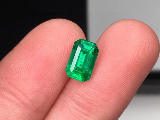 1.60ct 祖母绿裸石 商品图2