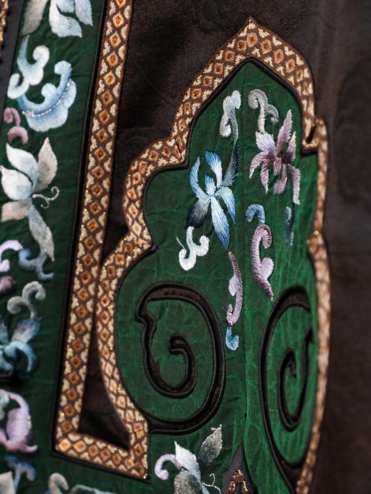 盛唐牡丹盛奢系列| 限量款| 高货-绣花偏襟兰花卷草纹大如意马甲-黑色(特殊商品不退不换) 商品图5