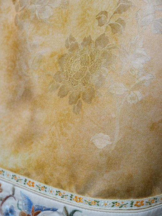 盛唐牡丹盛奢系列| 限量款| 高货-刺绣福蝶吉花偏襟如意背心(特殊商品不退不换) 商品图7