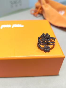 Folli Follie精致优雅时尚戒指