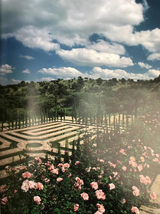 西班牙园林图集 200幅彩色插图 精装大16开 商品图11