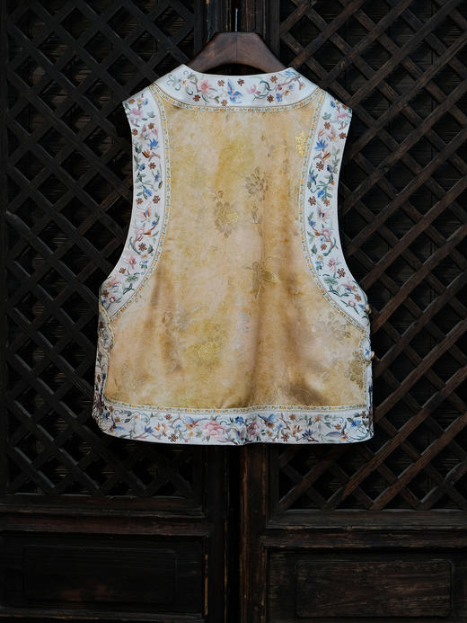 盛唐牡丹盛奢系列| 限量款| 高货-刺绣福蝶吉花偏襟如意背心(特殊商品不退不换) 商品图6