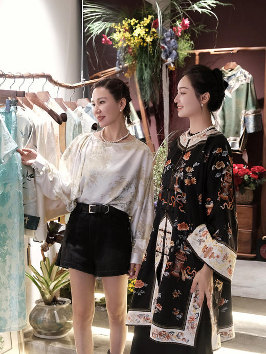 盛唐牡丹盛奢系列| 限量款| 高货-手绣博古对襟外套(特殊商品不退不换) 商品图2