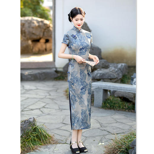 老上海复古国风烫金香云纱长款短袖旗袍2024春夏款旗袍SYK100893 商品图3