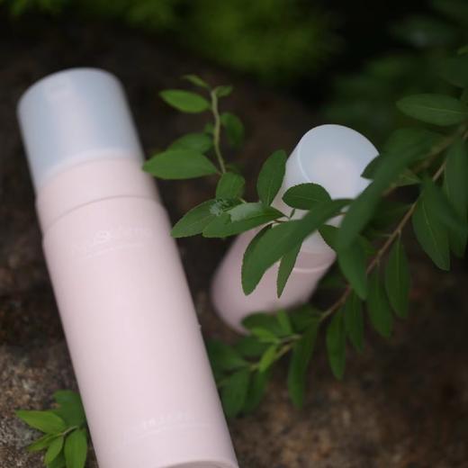 猫太推荐---AyuSkAma 玫瑰檀香洁面慕斯（居家装）150ml 商品图0