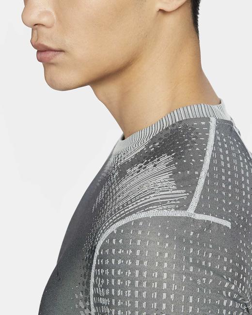 Nike 耐克A.P.S. Dri-FIT ADV 男子速干短袖百搭上衣FN2972-034 商品图3