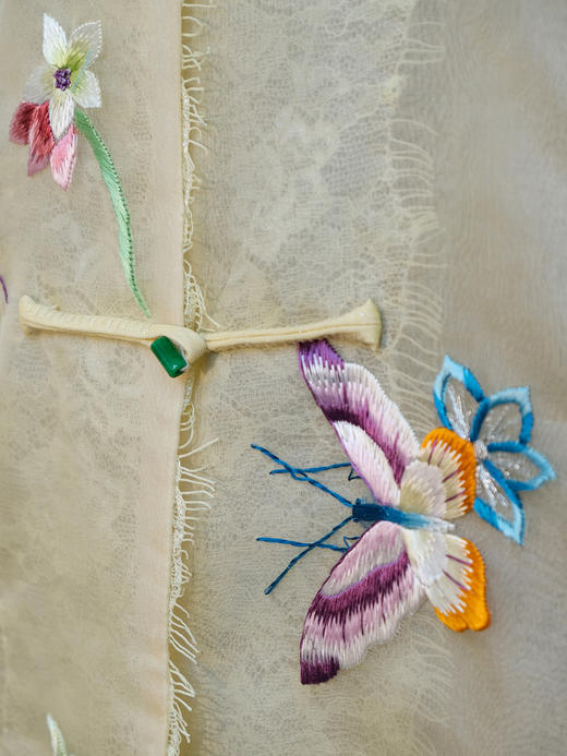 盛唐牡丹盛奢系列| 限量款| 高货-真丝绡手绣马甲-米黄色(特殊商品不退不换) 商品图5