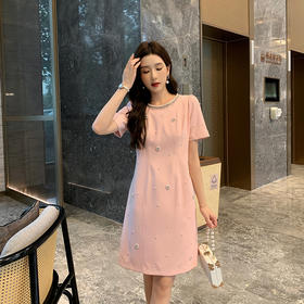 [奢姿轻奢系列]大码女装2024年夏季钉珠减龄裙子胖妹妹时尚连衣裙8942826472